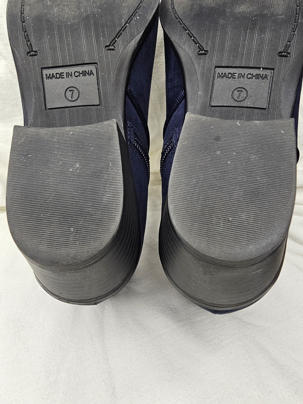 Style & Co. Wileyy Navy Faux Suede Ankle Booties Low Block Heel - Picture 15 of 16